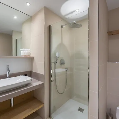 Familial Au Coeur De Meribel, Proche Pistes Avec Balcon Et Parking - Fr-1-565-100 Appartement Les Allues